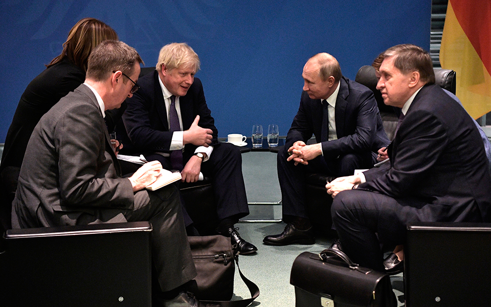 απειλή-πούτιν-σε-μπ-τζόνσον-μ-έναν-π-562253086