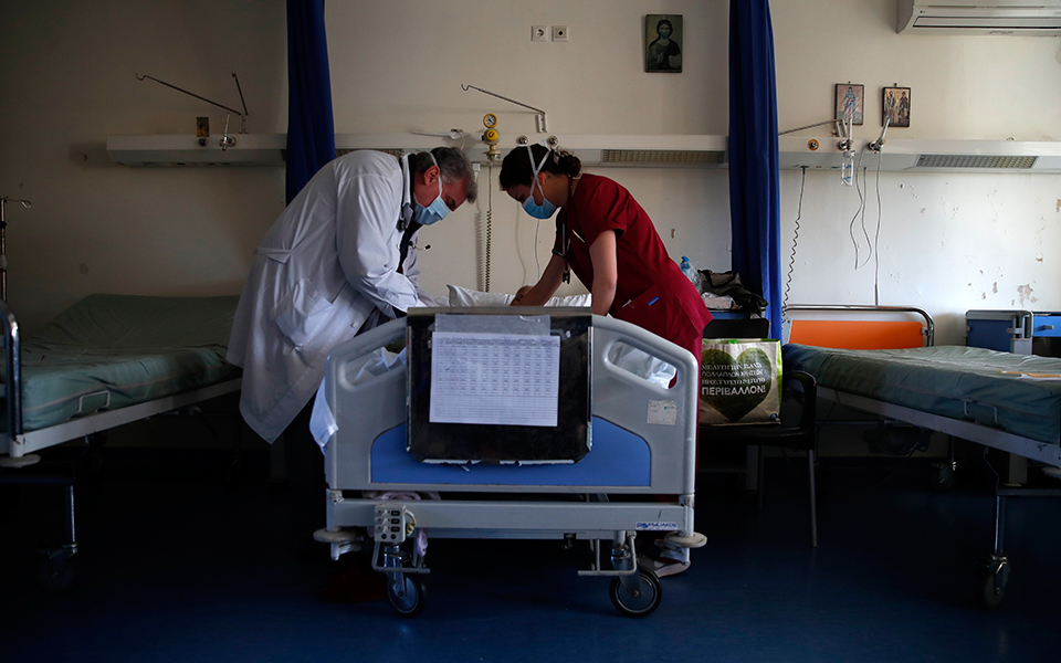 κορωνοϊός-κράκεν-τι-λένε-που-και-ε-562217884