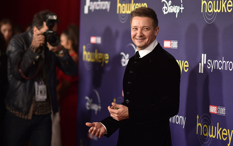 τζέρεμι-ρένερ-σοβαρός-τραυματισμός-γ-562210837