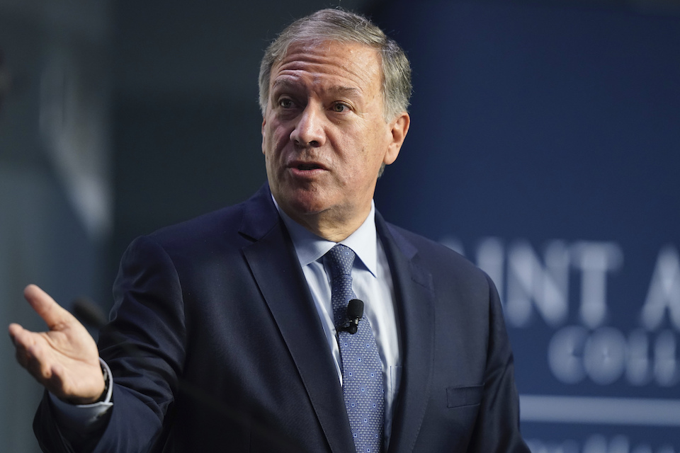 μάικ-πομπέο-σάλος-αντιδράσεων-για-το-β-562246102