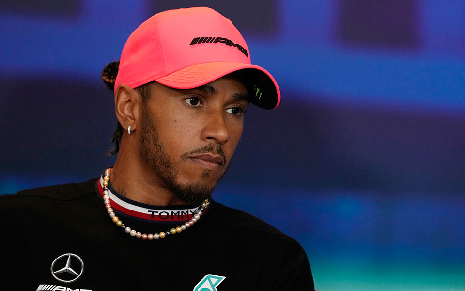 χάμιλτον-δεχόμουν-ρατσιστικές-επιθέ-562242778