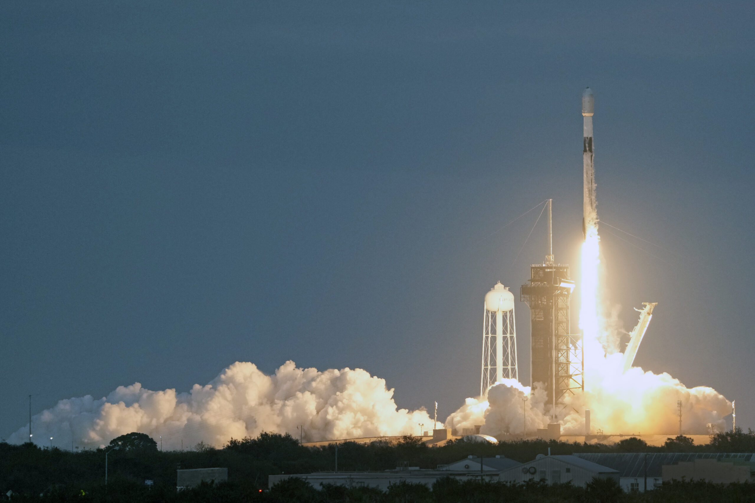 ρεκόρ-εκτοξέυσεων-πυραύλων-στο-διάστ-562224769