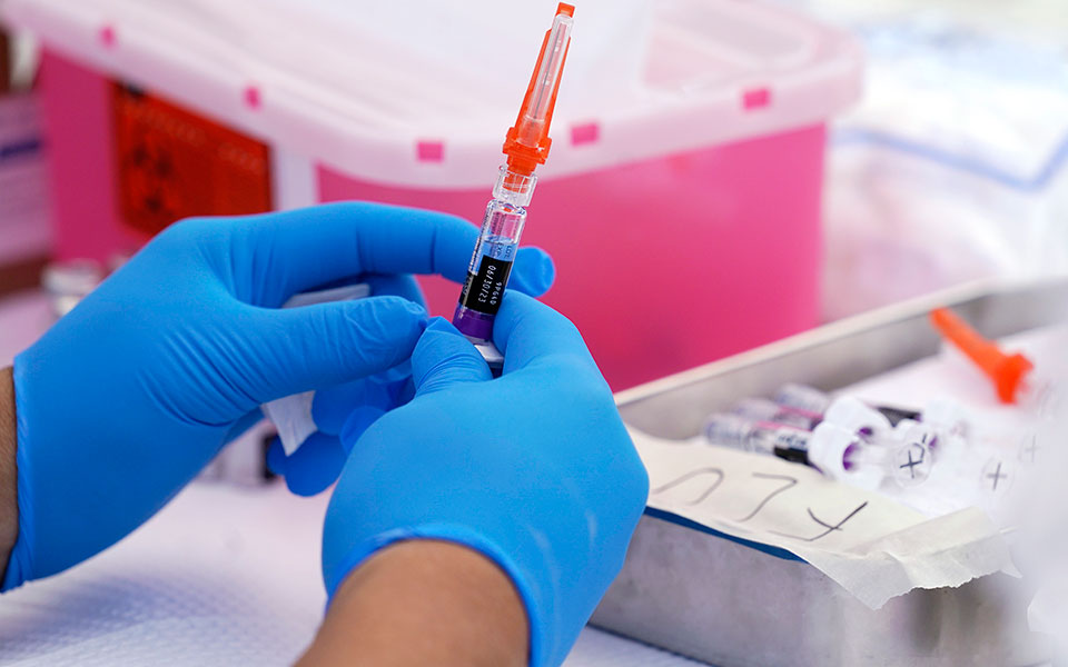 κορωνοϊός-η-παραπληροφόρηση-για-τα-εμ-562245766