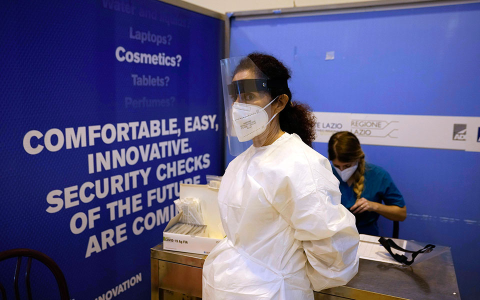 κορωνοϊός-τι-ξέρουμε-για-τη-νέα-παραλλ-562215073