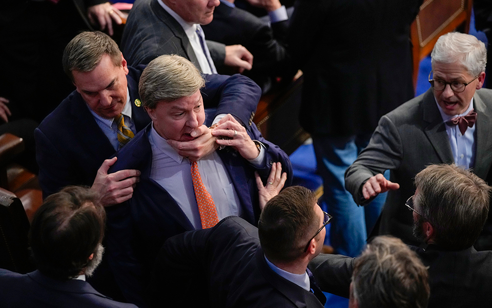 ΗΠΑ: Η πύρρειος νίκη Μακάρθι και η βαθιά πληγή της πόλωσης-1