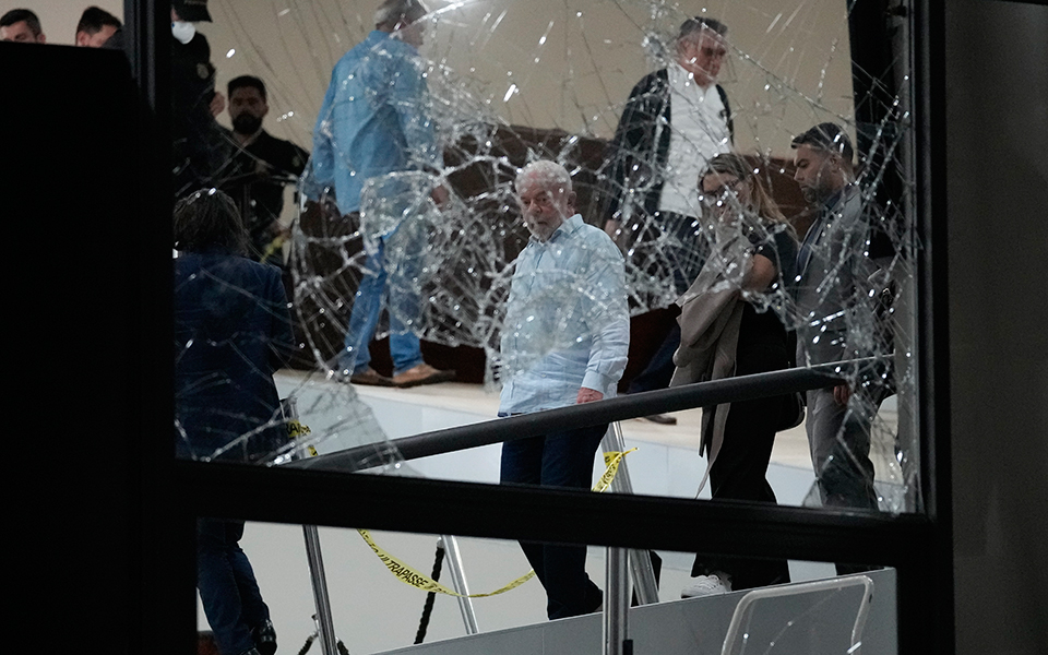 Βραζιλία – Explainer: H εισβολή των μπολσοναριστών, ο ρόλος του στρατού και η επόμενη μέρα-1