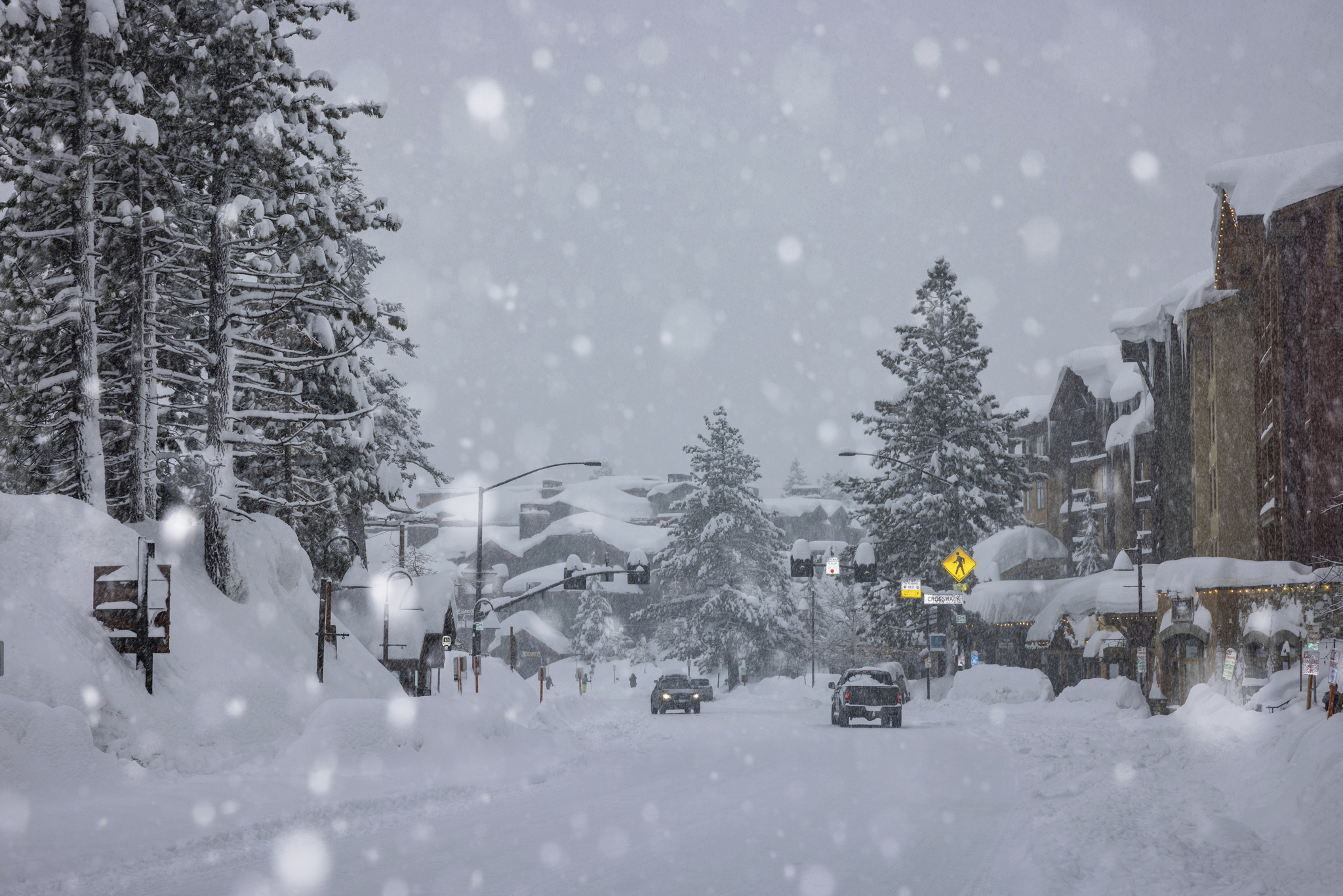 ΗΠΑ – Καλιφόρνια: Από τις πλημμύρες στα χιόνια-1