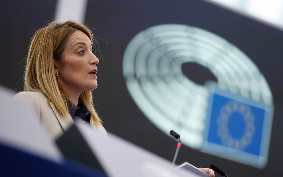 politico-η-μέτσολα-άργησε-να-δηλώσει-125-δώρα-τ-562236364