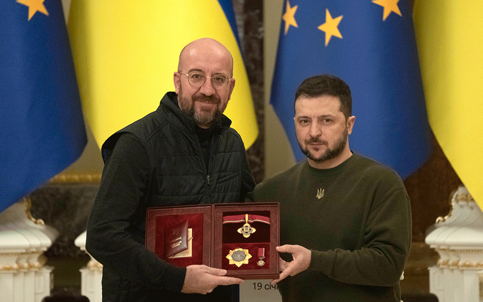 Σαρλ Μισέλ: Να σταλούν άρματα μάχης στην Ουκρανία – Προς επιβολή νέων κυρώσεων στη Ρωσία-1