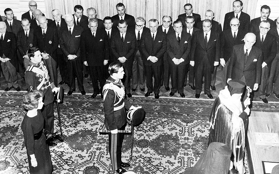 6-μαρτίου-1964-η-ανάρρηση-του-κωνσταντίνου-562223704
