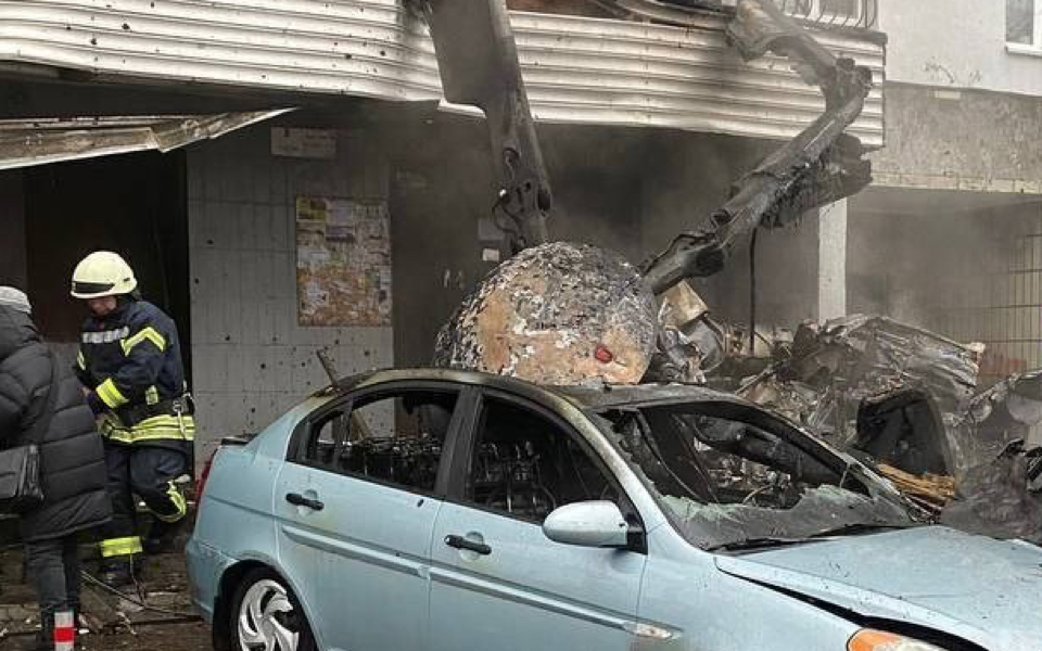 Ουκρανία: 18 νεκροί από συντριβή ελικοπτέρου σε παιδικό σταθμό – Σκοτώθηκαν τρεις υπουργοί-1