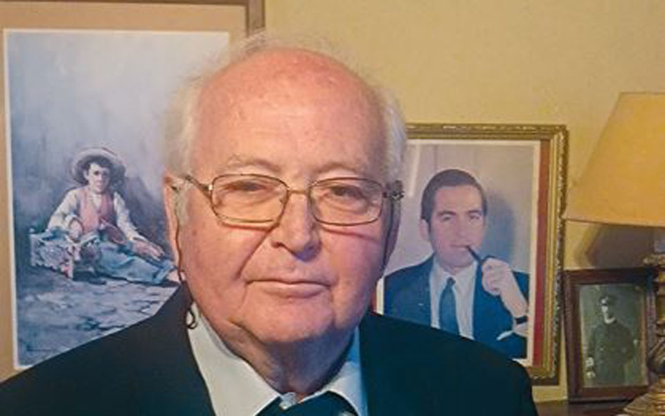 ο-μπάτλερ-του-τέως-τι-έζησα-δίπλα-του-562231030