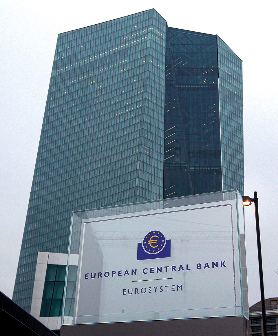 14 αναλυτές ακτινογραφούν την ελληνική οικονομία-3