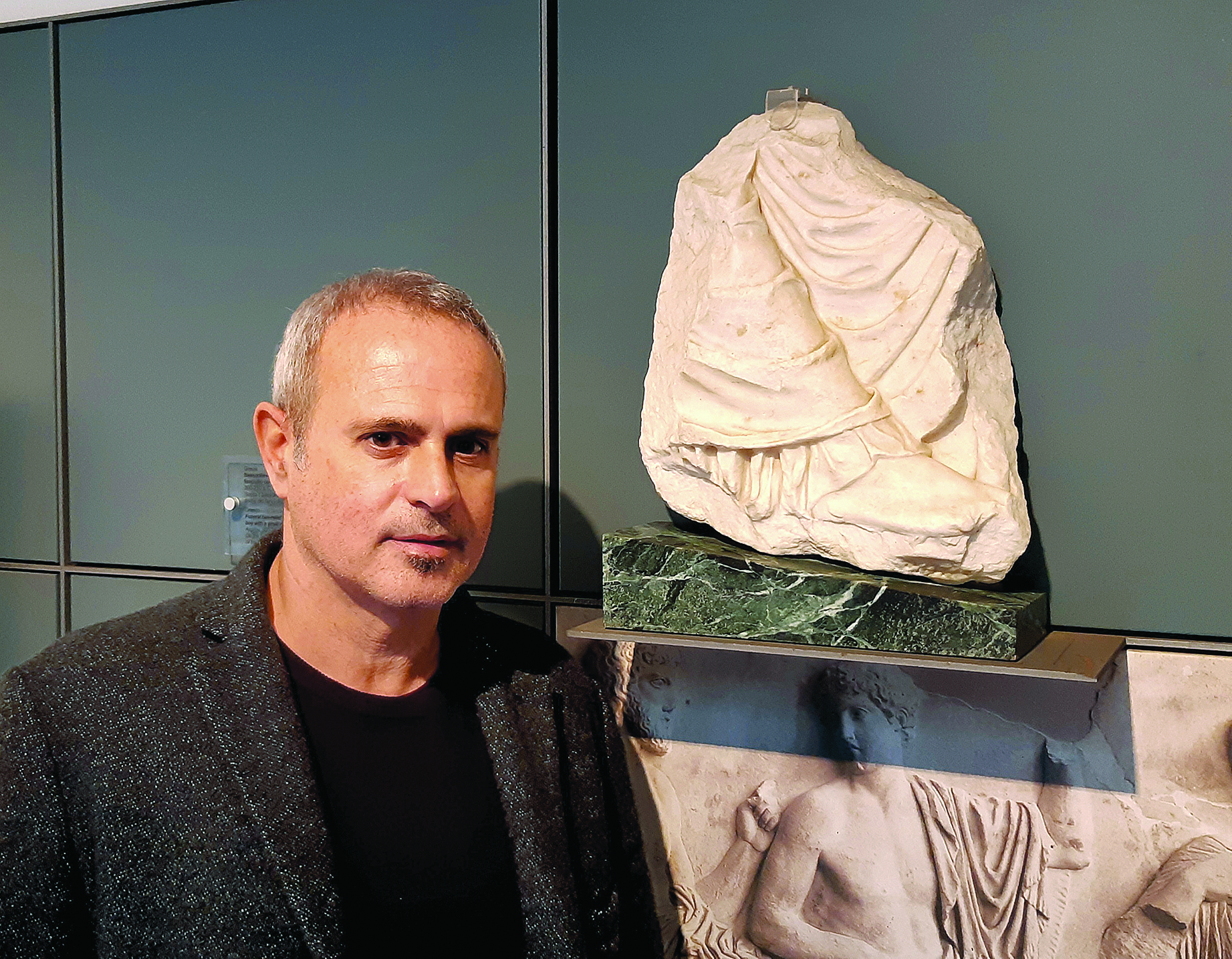 Οι σύμμαχοι πίσω από τα ντιλ για τα Γλυπτά-2