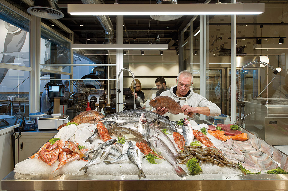 8 μπακαλοταβέρνες και deli-εστιατόρια της Αθήνας που συνδυάζουν γεύσεις και ψώνια-3