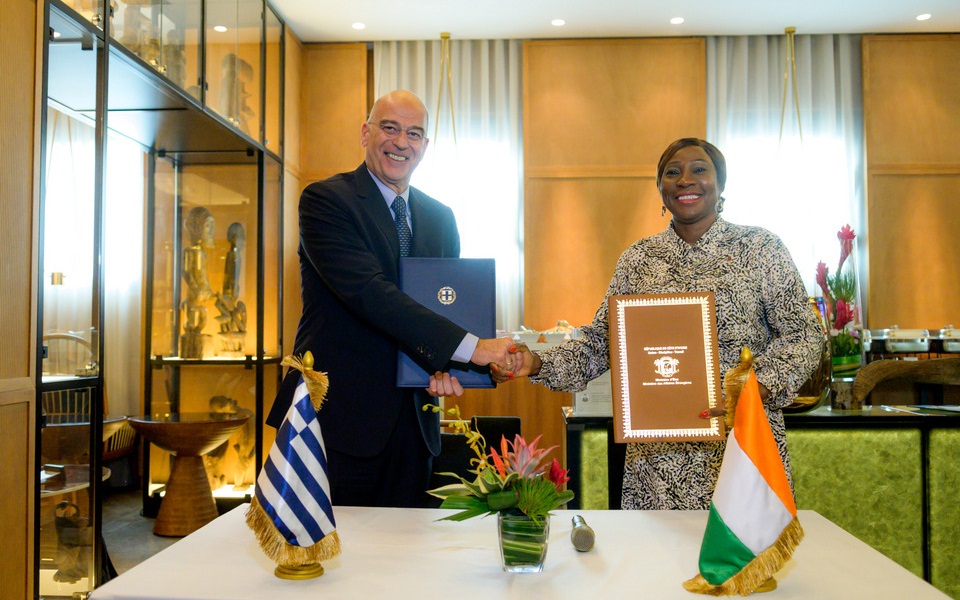 ν-δένδιας-το-διεθνές-δίκαιο-και-το-δίκ-562224574