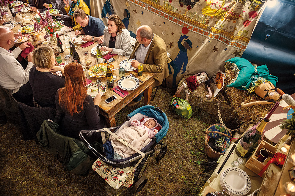 Η νομαδική ζωή των τσίρκων της Ευρώπης-9