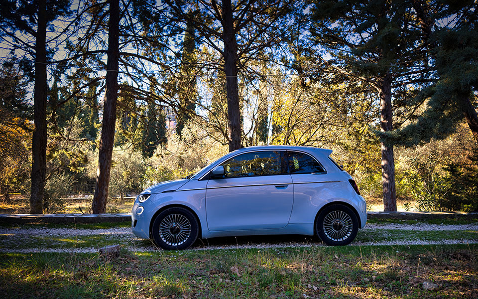 δοκιμή-fiat-500e-31-κυκλοφορώντας-με-στιλ-562210807