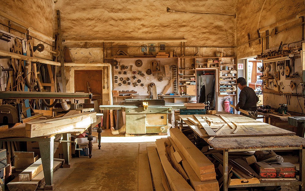 στην-πάτμο-κατασκευάζονται-ακόμα-παρ-562219534