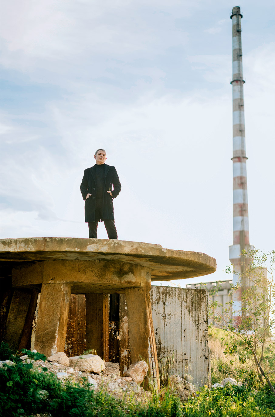 Παύλος Παυλίδης: «Αισθάνομαι ότι διαρκώς παλεύω με τη μανιέρα μου»-1