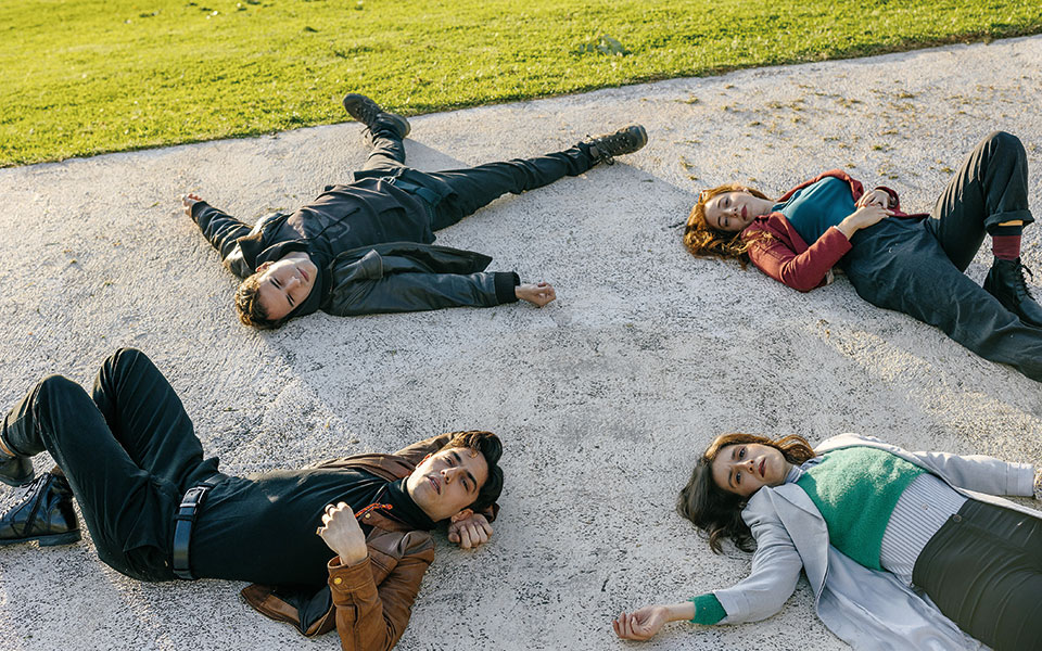 τι-σημαίνει-λοιπόν-ενηλικίωση-562212400