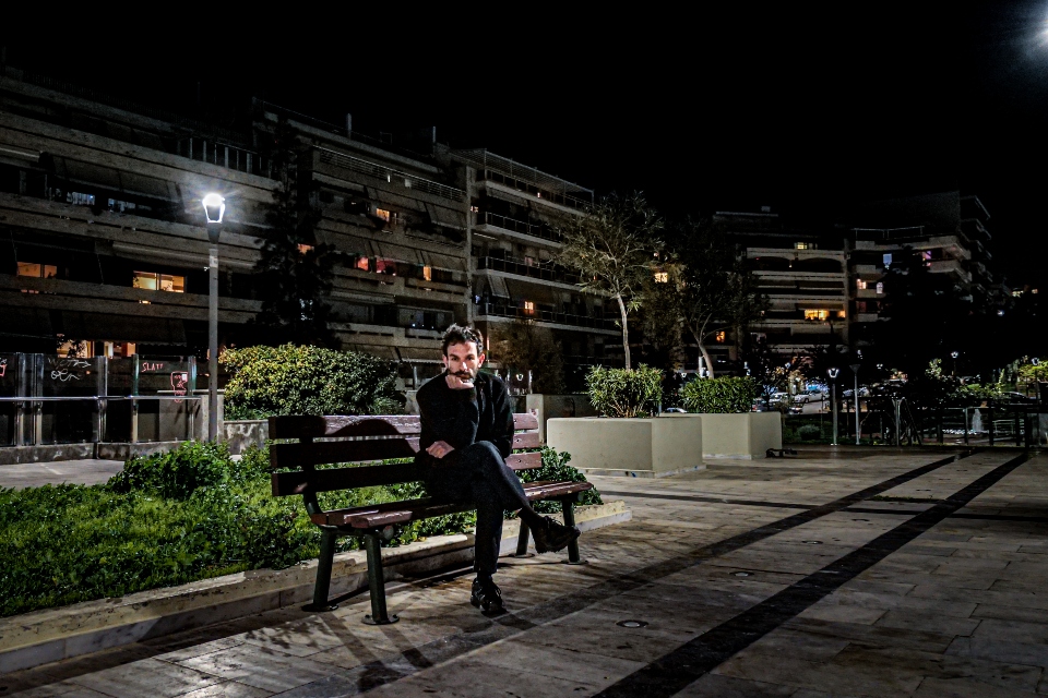 Στο μυαλό του Larry Gus-2