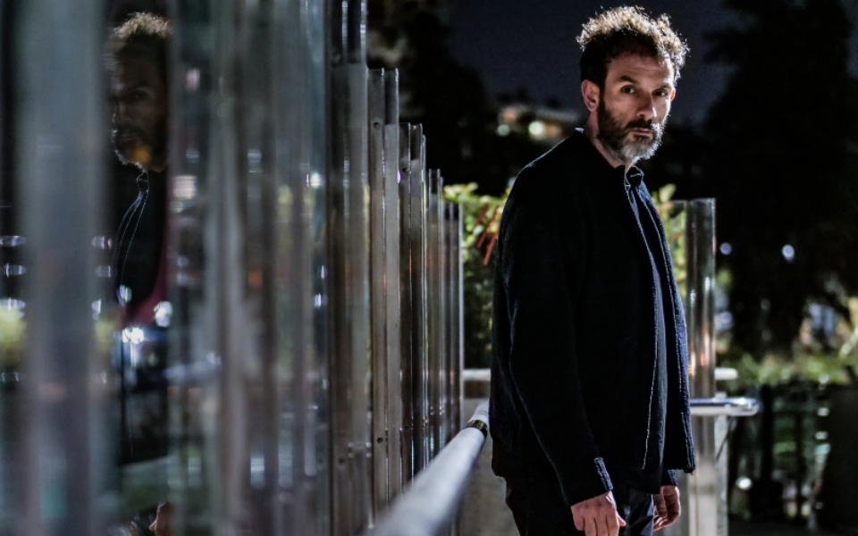 στο-μυαλό-του-larry-gus-562242001