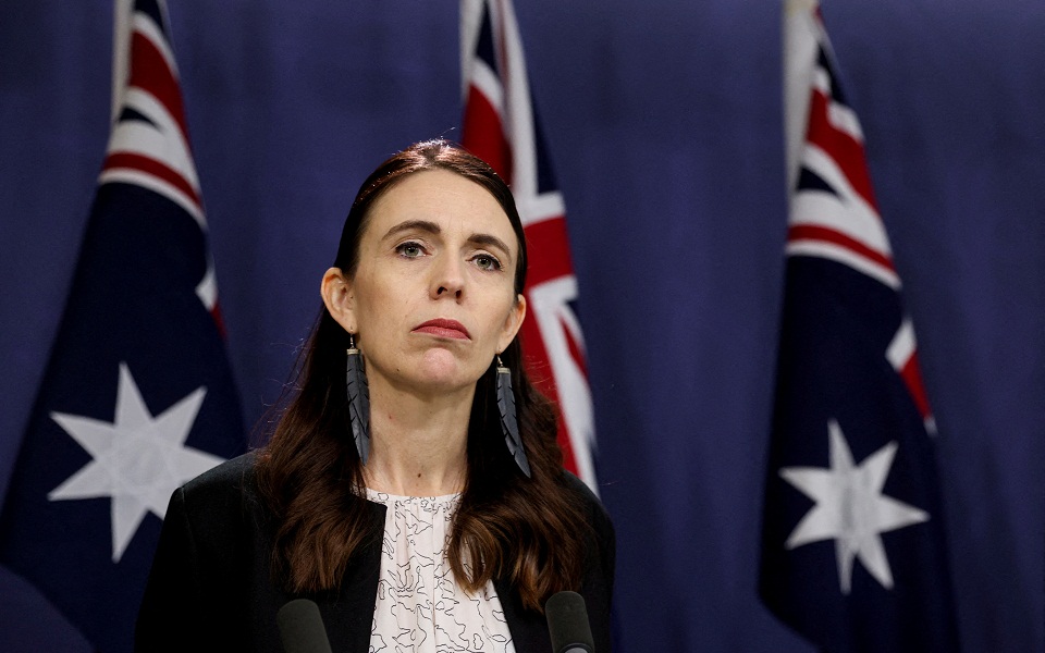 νέα-ζηλανδία-παραιτείται-η-πρωθυπουρ-562235857