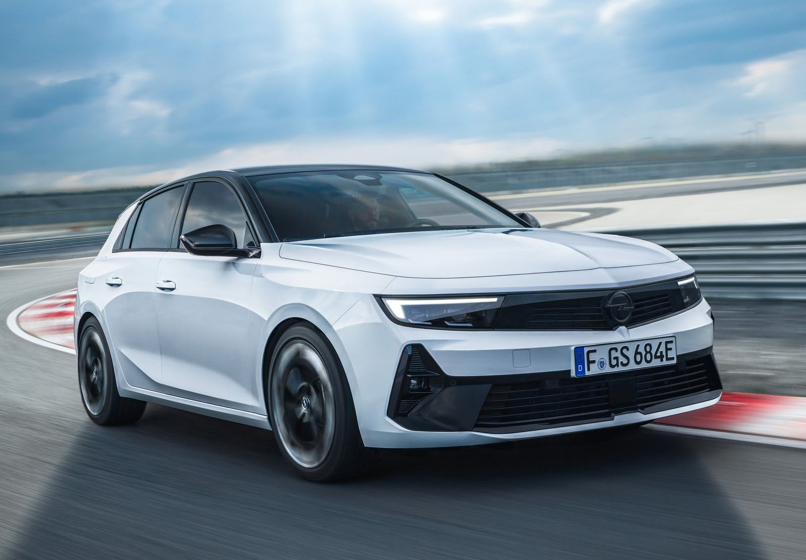 Άνοιξε τις πύλες της η Έκθεση Αυτοκινήτου Βρυξελλών 2023-7