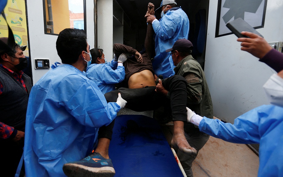 Πολιτική κρίση στο Περού: Τουλάχιστον 17 νεκροί σε επεισόδια στη Χουλιάκα-2