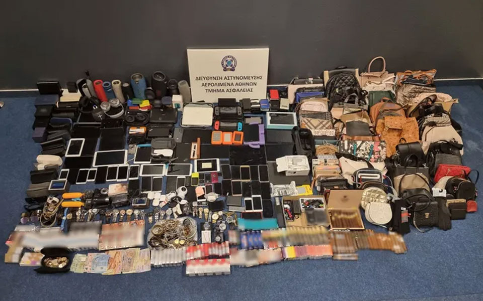 ελ-βενιζέλος-υπάλληλος-έκλεβε-από-τ-562225177