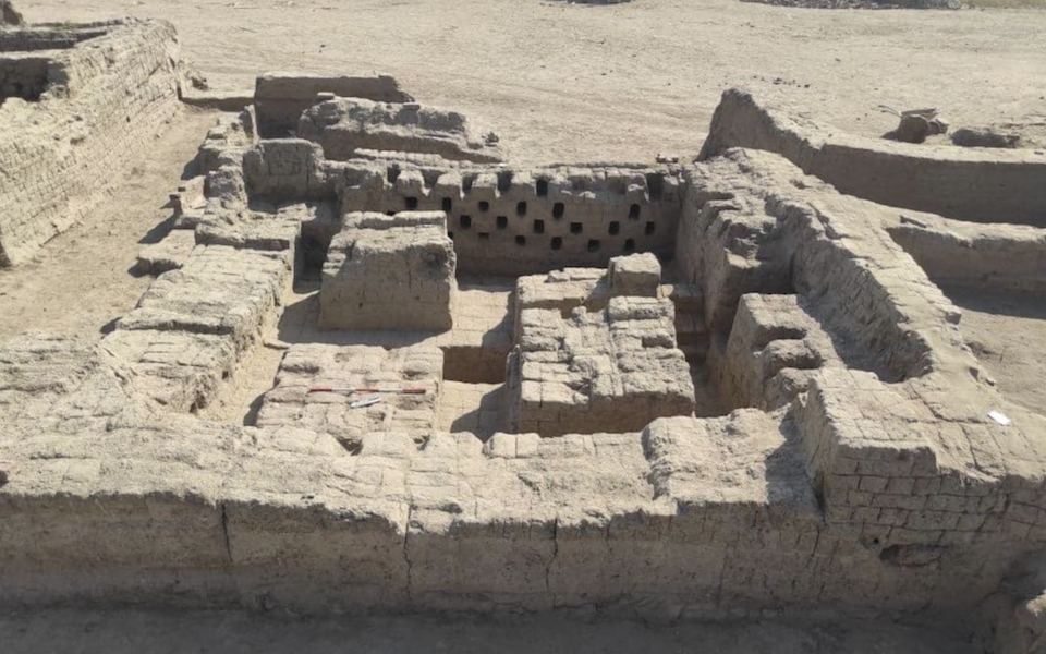 μία-ολόκληρη-αρχαία-ρωμαϊκή-πόλη-ανακ-562249912