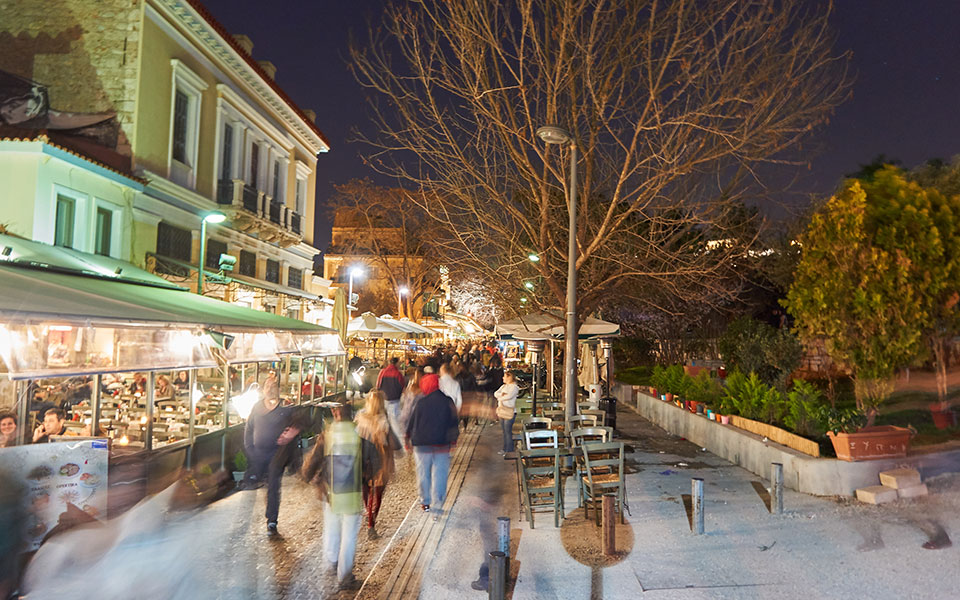 Κάπνισμα: Μετά τα μεσάνυχτα… επιτρέπεται-2