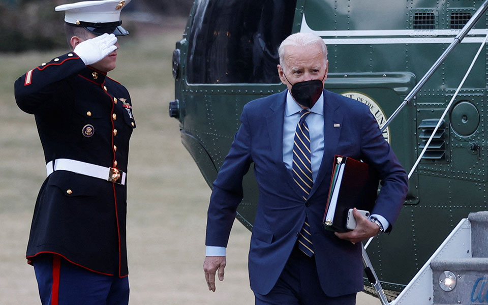 απόρρητα-έγγραφα-στο-γκαράζ-του-μπάιν-562225363