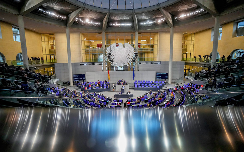 γερμανία-οι-σχέσεις-με-την-κίνα-μπορε-562223404