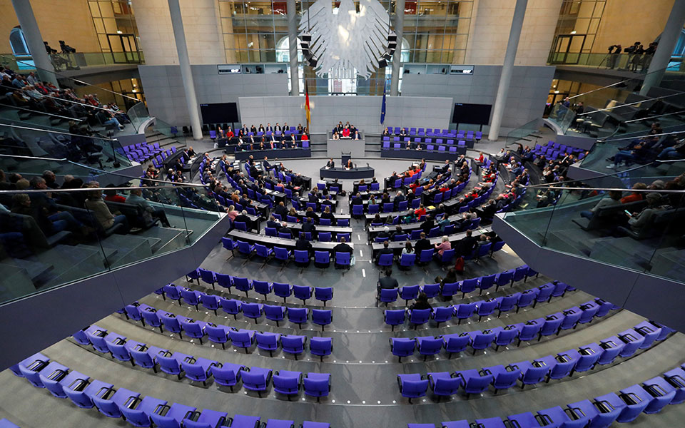 γερμανία-απέρριψε-επισήμως-το-αίτημα-562212613