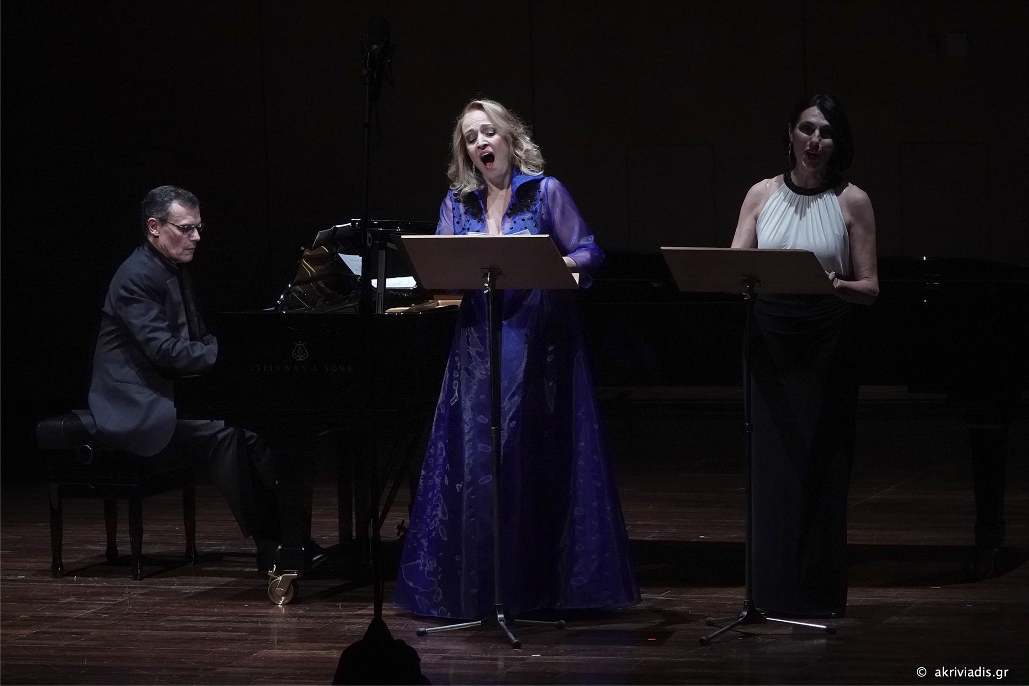 τραγούδια-και-άριες-συνθετών-από-τη-μι-562217755