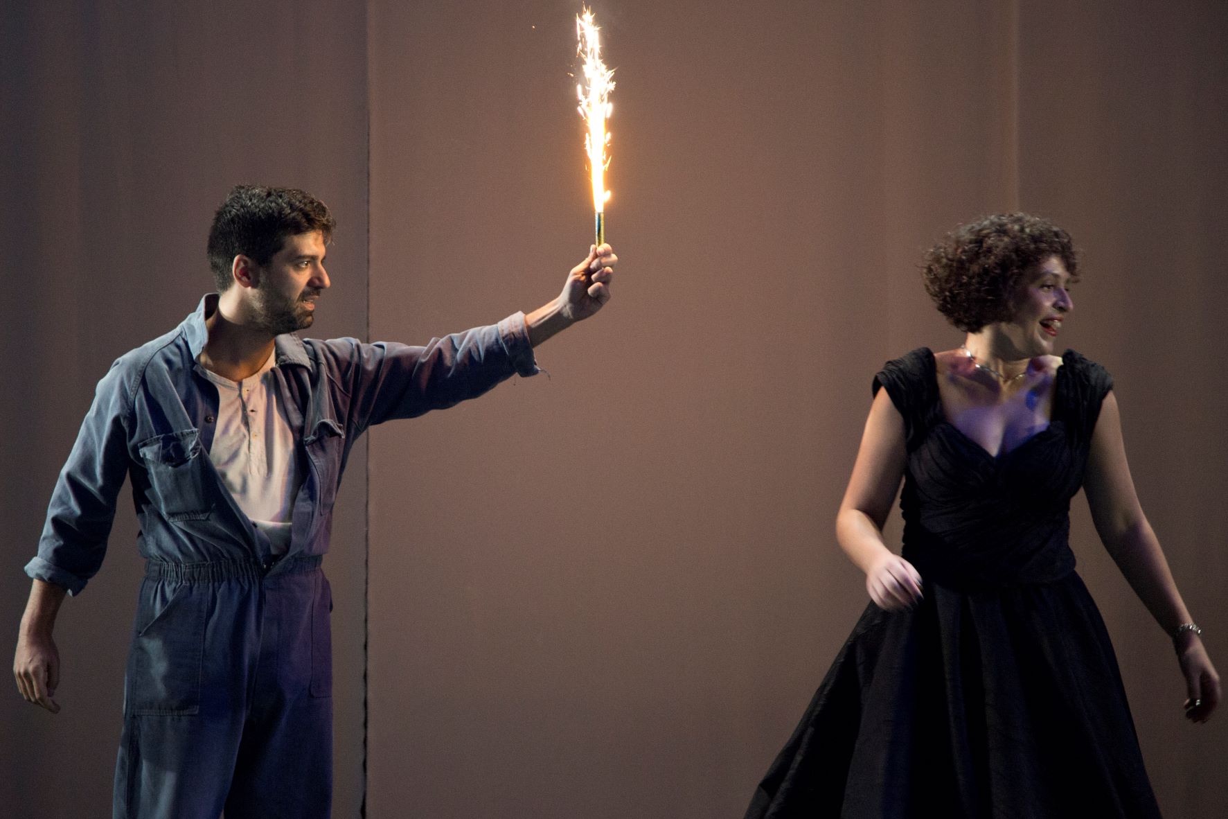 χρυσή-τομή-γκροτέσκο-και-ρεαλισμού-562229011