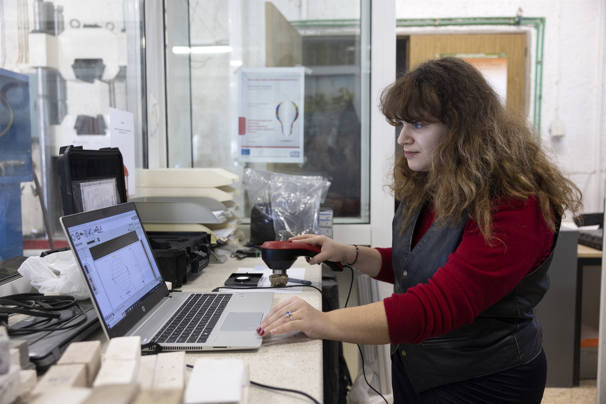 Γιατρεύοντας τους ιστούς της Ιστορίας-4