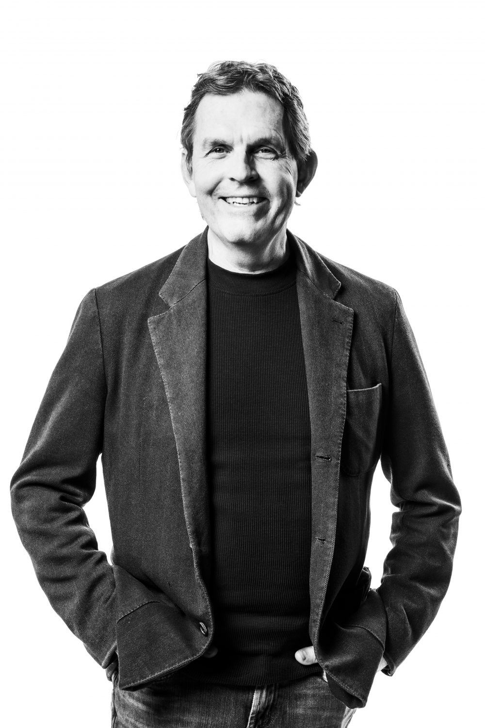 Charlie Bell: «Οφείλουμε να είμαστε πάντα ένα βήμα μπροστά από τους χάκερ»-1