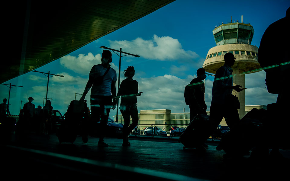 κορωνοϊός-έκτακτες-συμβουλές-της-κομ-562212448