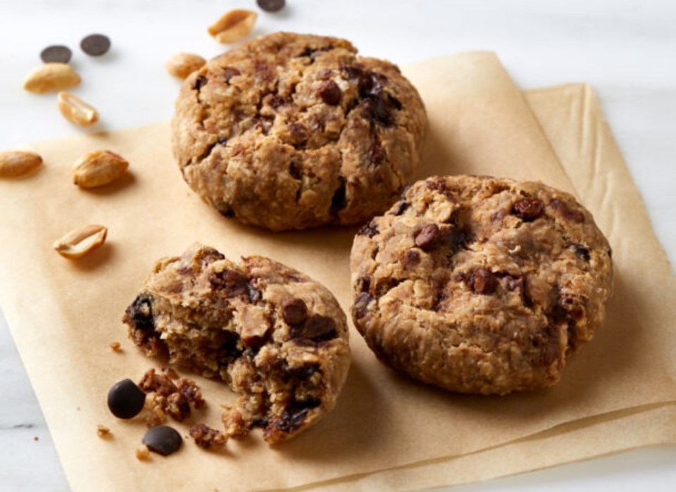 cookies-με-βρώμη-αμυγδαλοβούτυρο-και-μπανάν-562220953