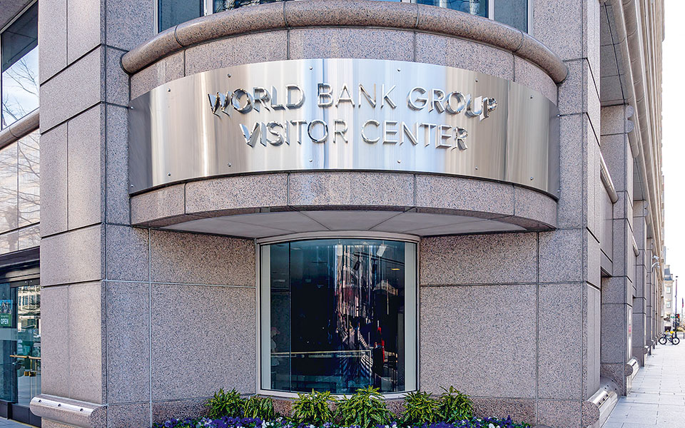 υποβάθμιση-προβλέψεων-για-την-παγκόσ-562222891