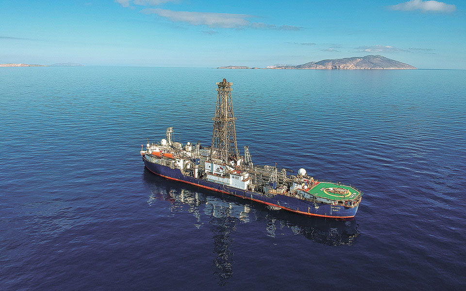 στα-σωθικά-του-κολούμπο-το-πλοίο-που-562229281