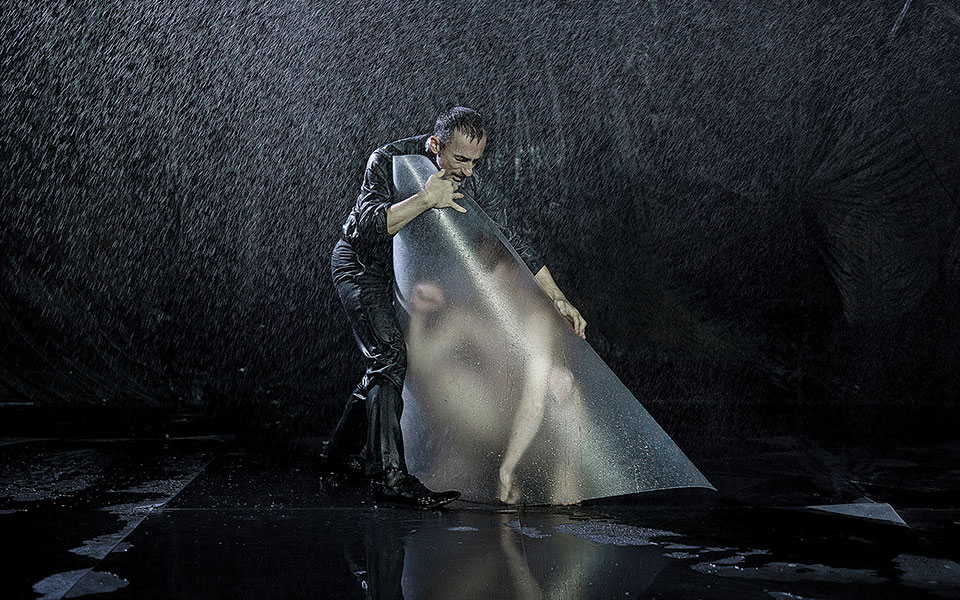 Πρεμιέρα για το «INK»: Μια εκ βαθέων συνομιλία για δύο-1