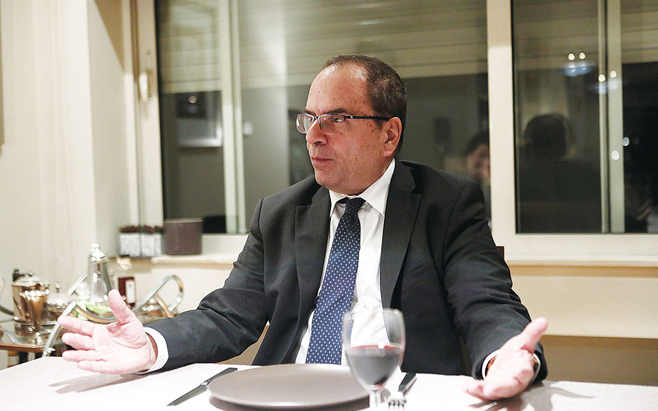 ράμμος-για-παρακολουθήσεις-αποδέχετ-562234105