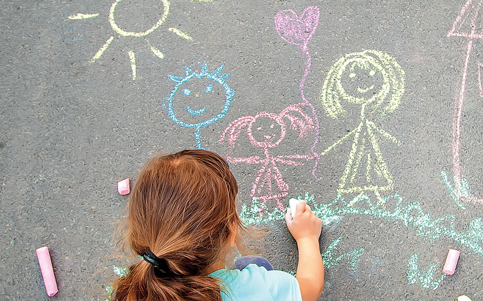 κάν-το-όπως-οι-ανάδοχοι-γονείς-του-ηρ-562238029