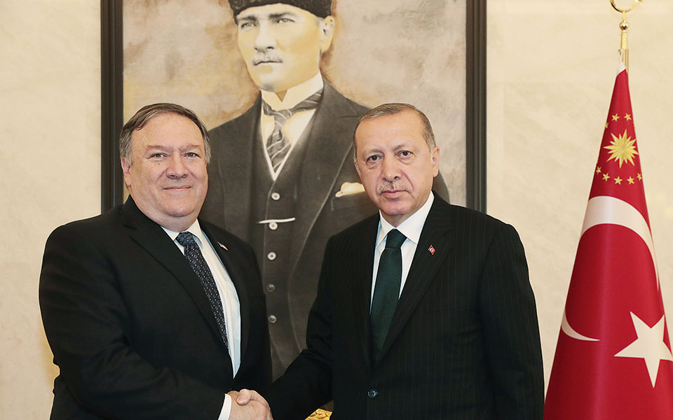 βιβλίο-πομπέο-το-τρίωρο-βίντεο-για-το-π-562247410