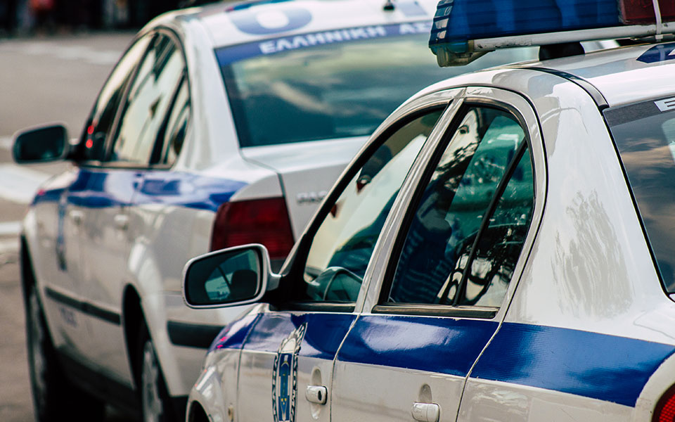 θεσσαλονίκη-χειροπέδες-σε-10-άτομα-για-562218034