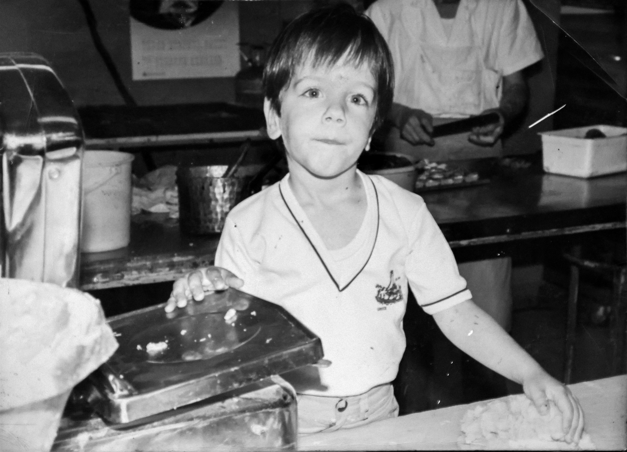 Ζαχαροπλαστείο «Ριβιέρα»: η γλυκύτητα που αντέχει στον χρόνο-3